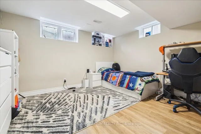 Additional image 44 of 46 Woodhouse St