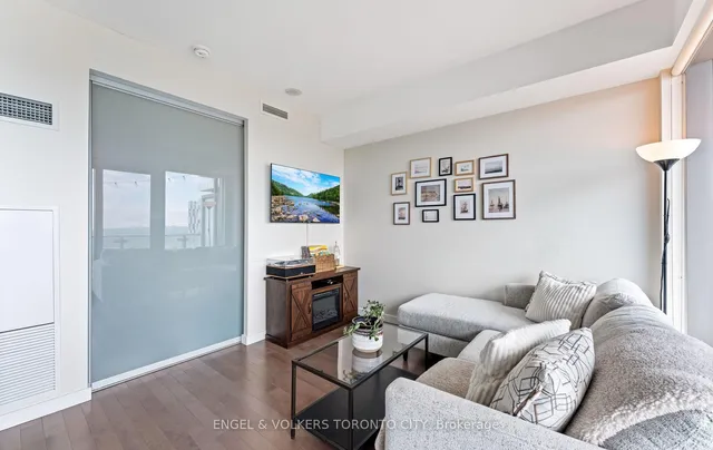 Additional image 20 of 70 Distillery Lane Unit 2105