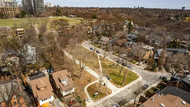 Additional image 47 of 95 Summerhill Ave Unit 10