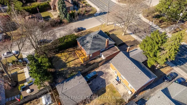 Additional image 49 of 869 Garth St