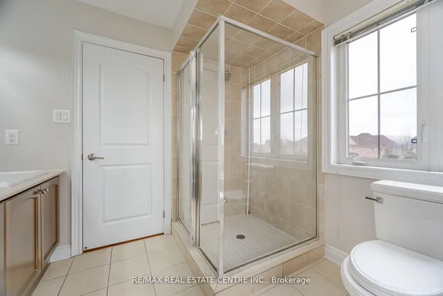 Additional image 23 of 38 Junetown Circ