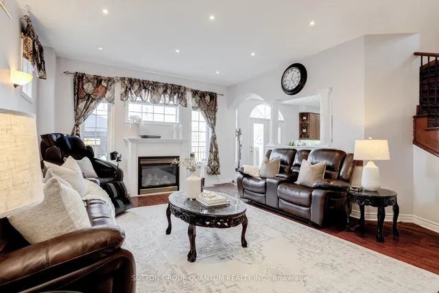 Additional image 17 of 49 Supino Cres