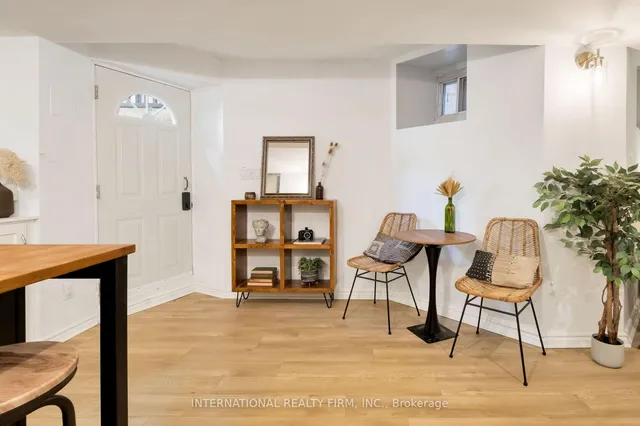 Additional image 43 of 319 Markham St