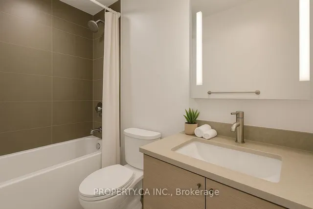 Additional image 15 of 135 East Liberty St Unit 1003