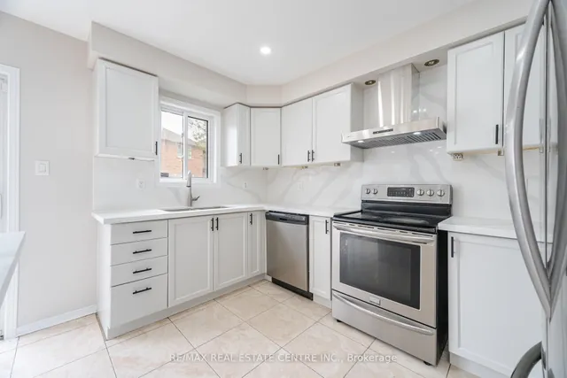 Additional image 14 of 16 Mistycreek Cres