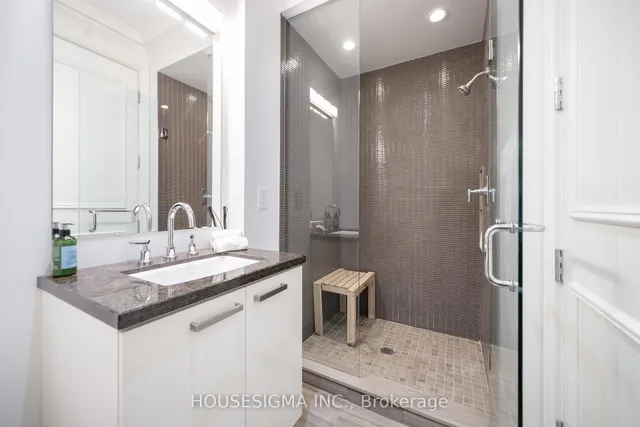 Additional image 30 of 311 Bay St Unit 4203