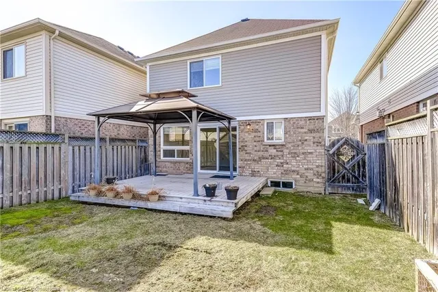 Additional image 40 of 83 Powell Dr