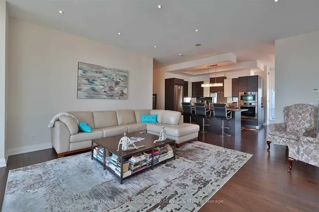 Additional image 17 of 80 John St Unit 4406