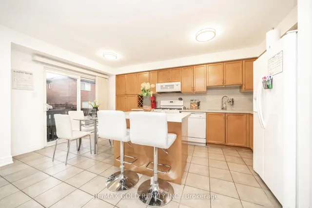 Additional image 8 of 36 Roxton Cres