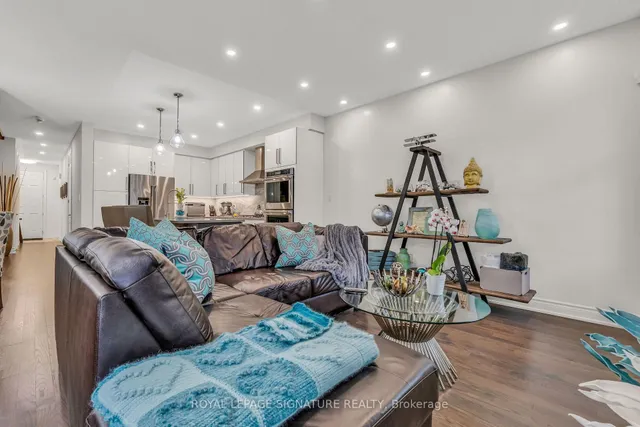 Additional image 17 of 8 Gruenwald Gate