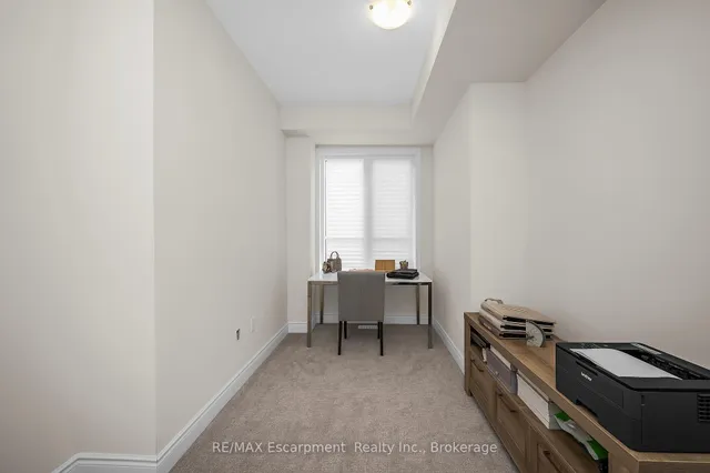 Additional image 4 of 3401 Sixth Line