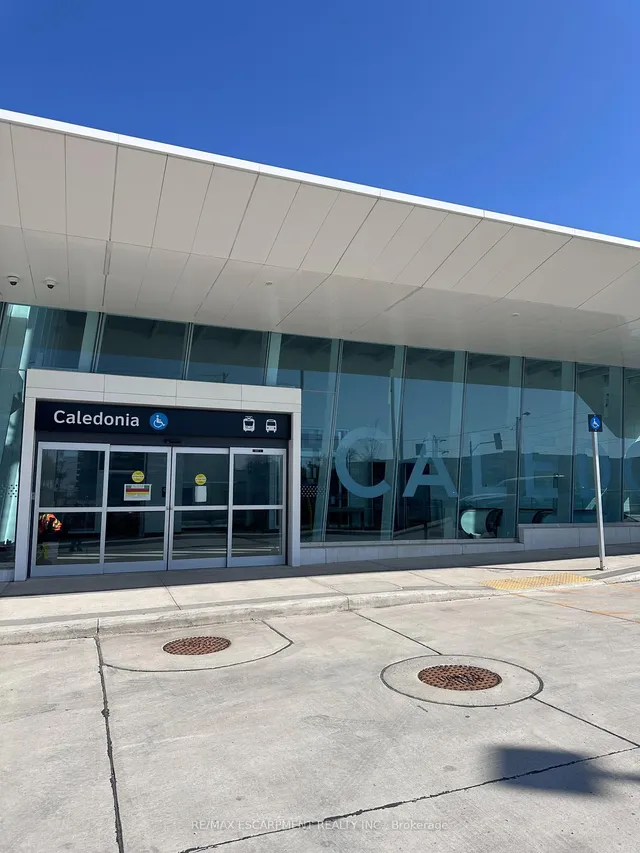 Additional image 44 of 35 Woodenhill Crt