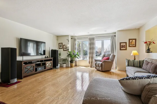 Additional image 4 of 83 Mondeo Dr Unit 201