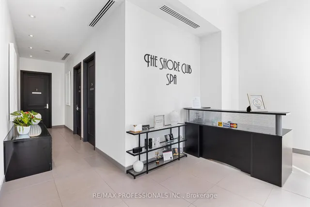 Additional image 41 of 88 Park Lawn Rd Unit 911