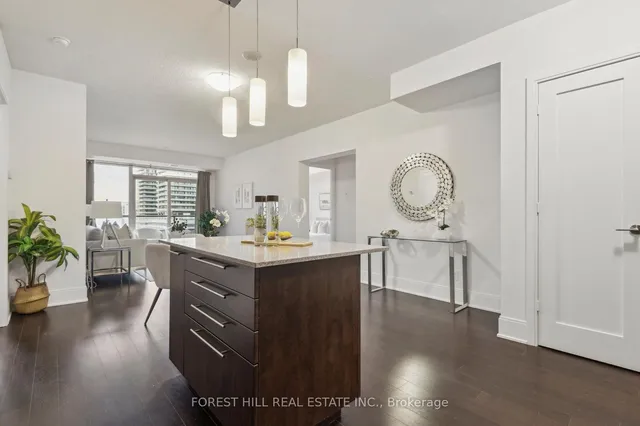 Additional image 8 of 70 Roehampton Ave Unit 713