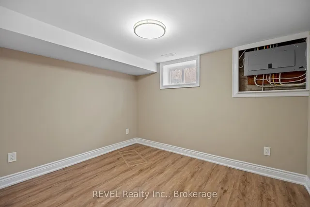 Additional image 30 of 28 Dale Ave