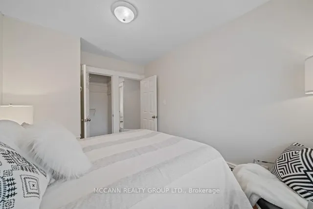 Additional image 28 of 168 Roslin Ave