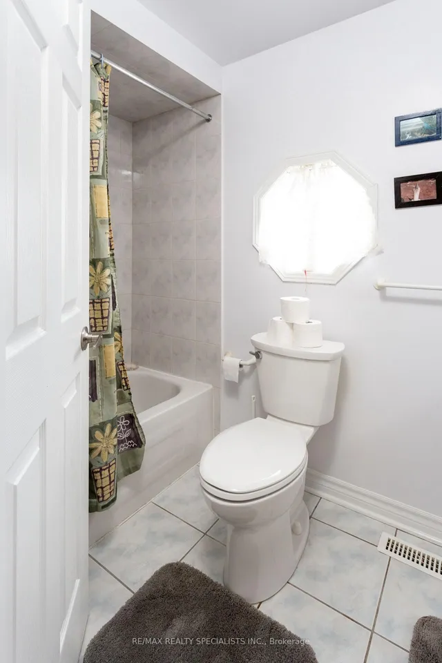 Additional image 21 of 40 Mayberry Crt