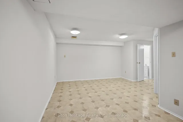 Additional image 40 of 1556 Lancaster Dr Unit 71