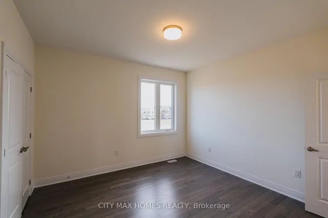 Additional image 36 of 3240 Mariner Passage