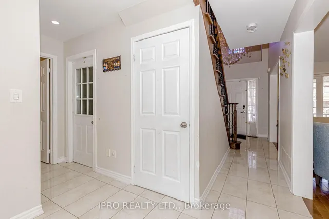 Additional image 11 of 900 Mcneil Dr