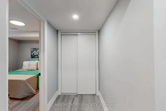 Additional image 33 of 61 ARLETA Ave