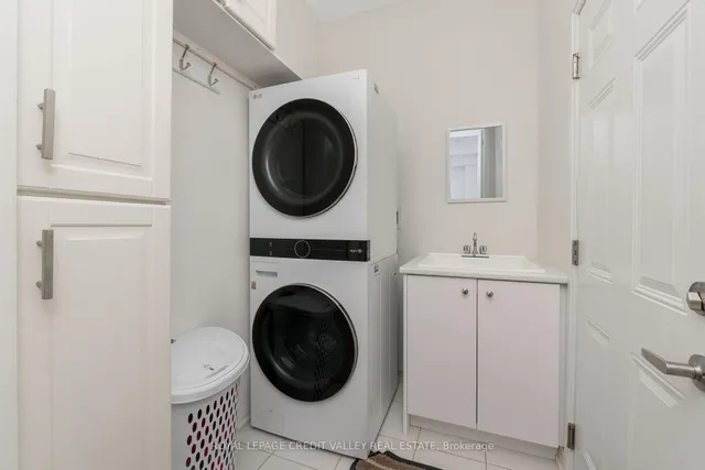 Additional image 20 of 96 Yale Dr