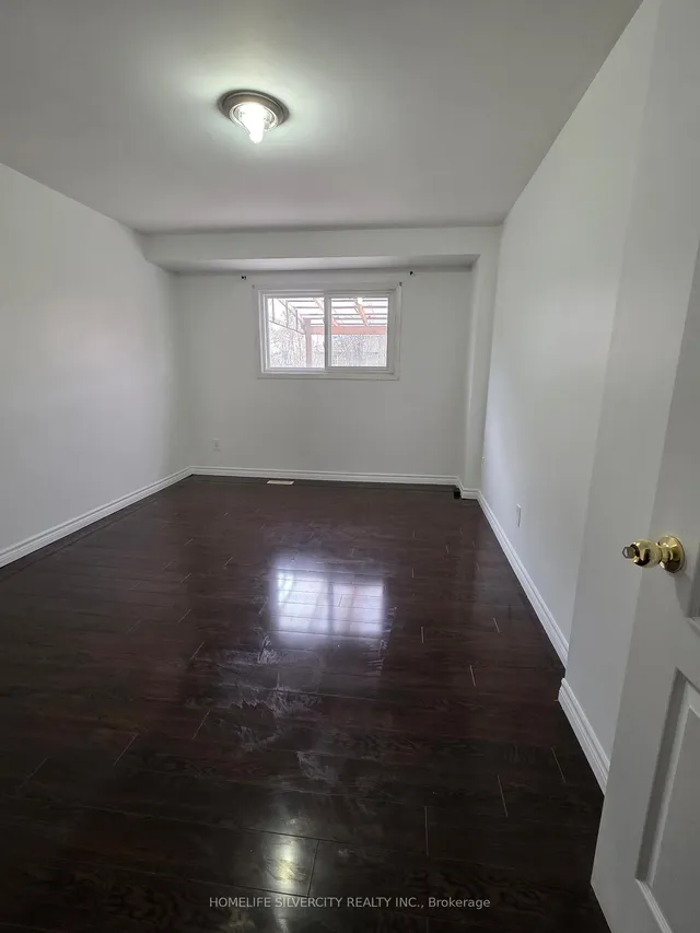 Additional image 18 of 3758 Keenan Cres