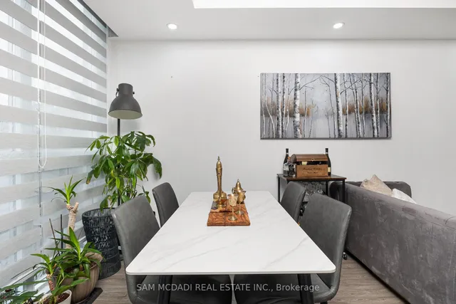 Additional image 12 of 90 Absolute Ave Unit Th119