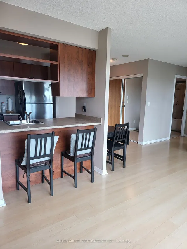 Additional image 8 of 215 Queen St Unit 1811