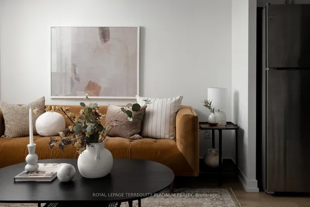 Additional image 5 of 1420 Dupont St Unit 1407