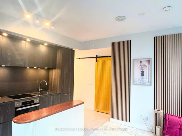 Additional image 19 of 35 Mercer St Unit 2014