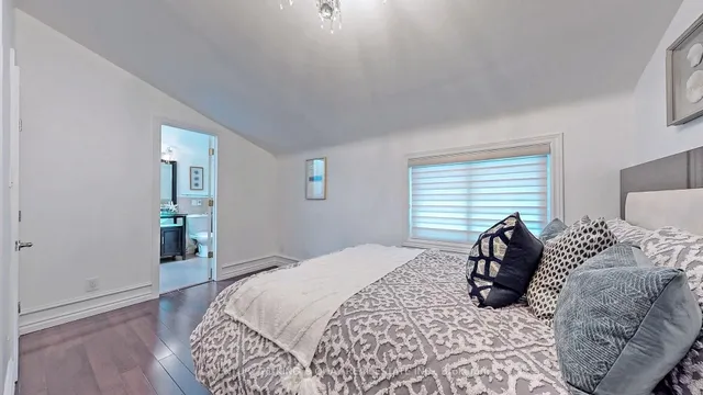 Additional image 35 of 21 Rialto Dr