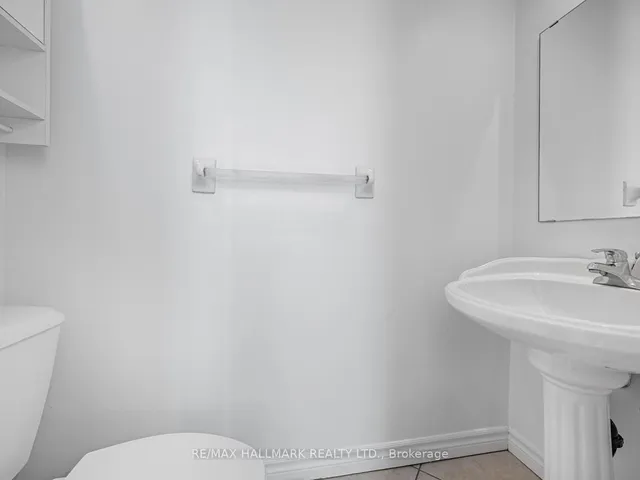 Additional image 9 of 8 Redwood Ave