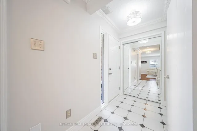 Additional image 7 of 36 Lockwood Rd