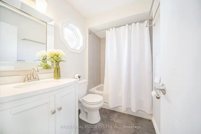 Additional image 36 of 36 Lockwood Rd