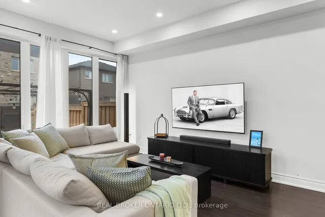 Additional image 11 of 12 Hubbell Rd