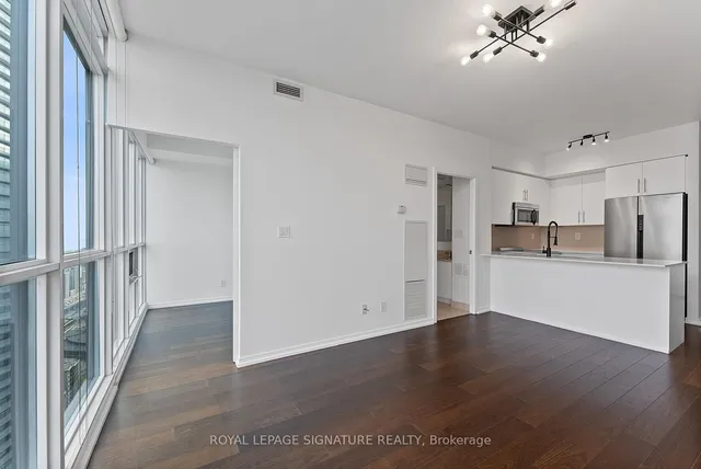 Additional image 15 of 65 Bremner Blvd Unit 4101