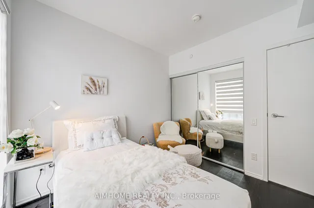 Additional image 21 of 68 Shuter St Unit 2505