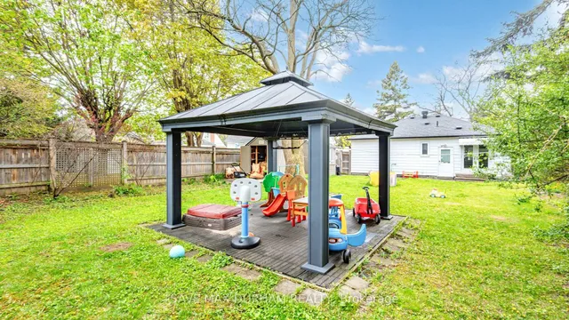 Additional image 41 of 165 Harewood Ave