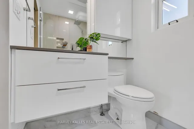 Additional image 30 of 111 Strathallan Blvd