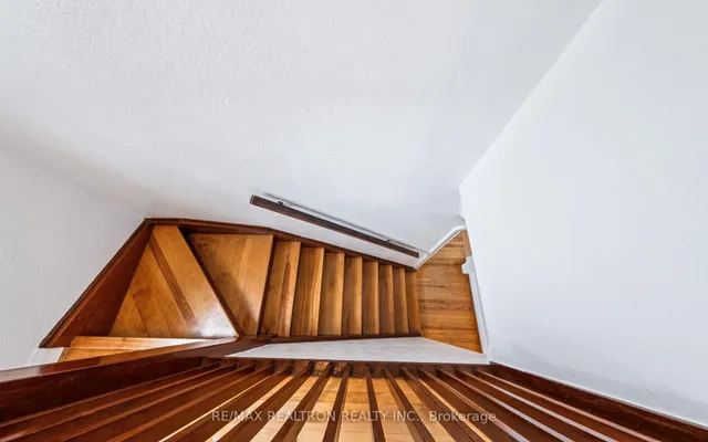 Additional image 23 of 16 Plaxton Dr