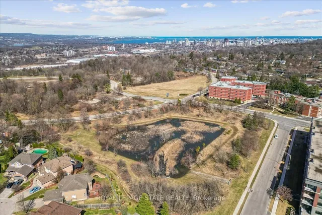 Additional image 41 of 67 Cadwell Lane