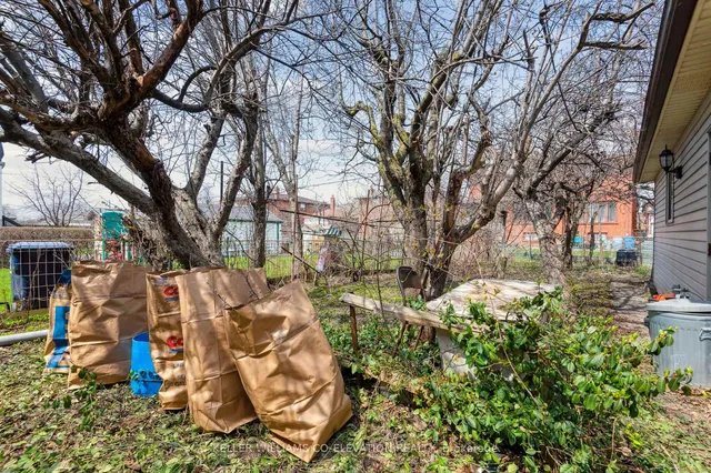 Additional image 33 of 924 Glencairn Ave