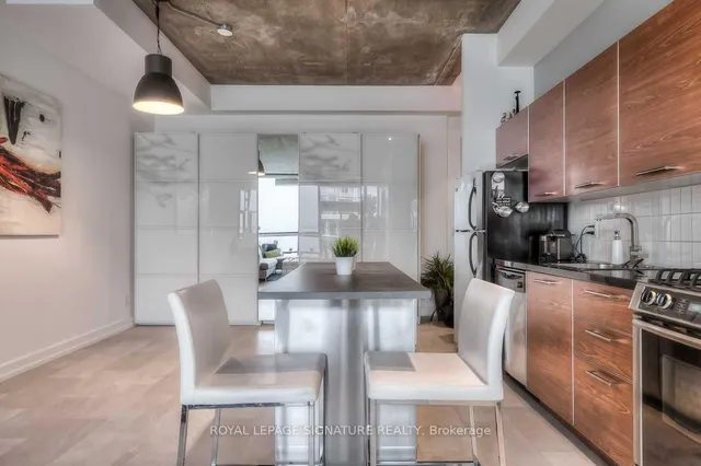 Additional image 8 of 60 Bathurst St Unit 909