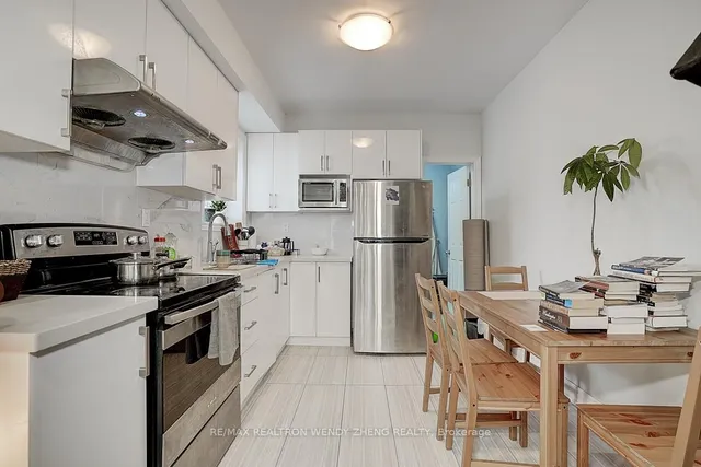 Additional image 11 of 245 Montrose Ave