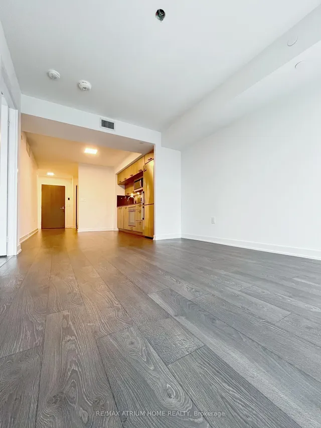 Additional image 22 of 50 Mccaul St Unit 816