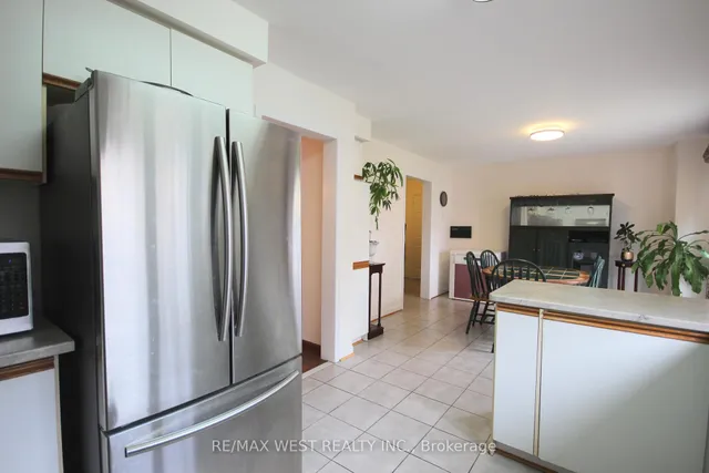 Additional image 21 of 73 Hullrick Dr