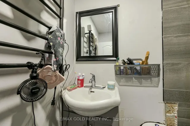 Additional image 45 of 9664 Guelph Line