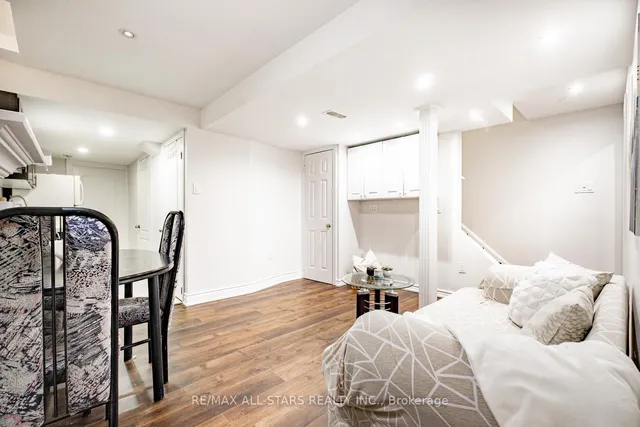 Additional image 41 of 126 Lake Louise Dr